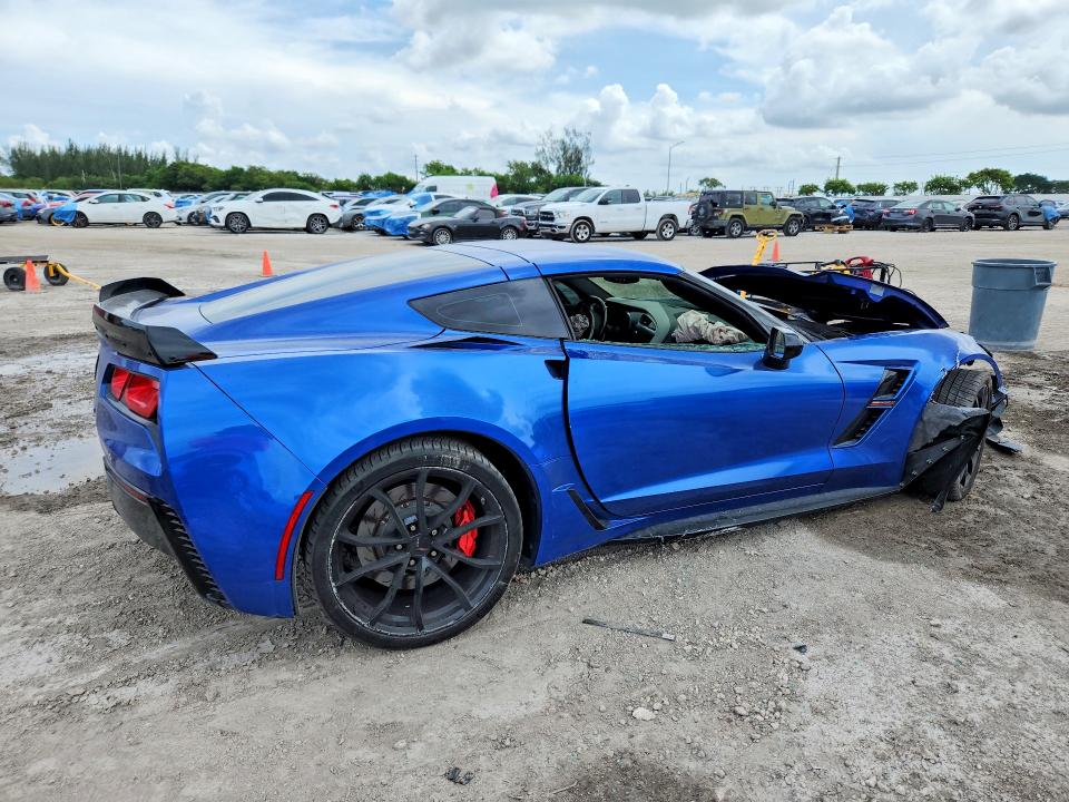 Photo 3 from auction – 2019 CHEVROLET CORVETTE with VIN 1G1YY2D79K5110963