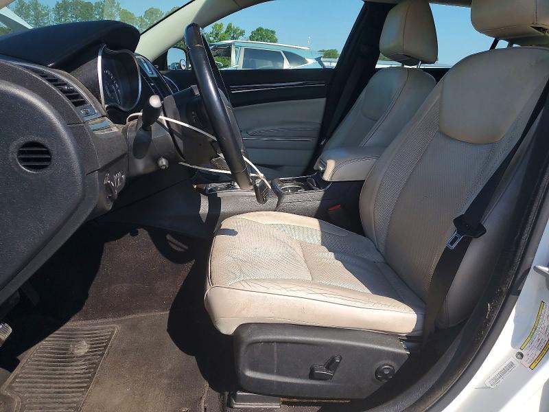 Photo 7 from auction – 2018 CHRYSLER 300 with VIN 2C3CCAEG1JH159725