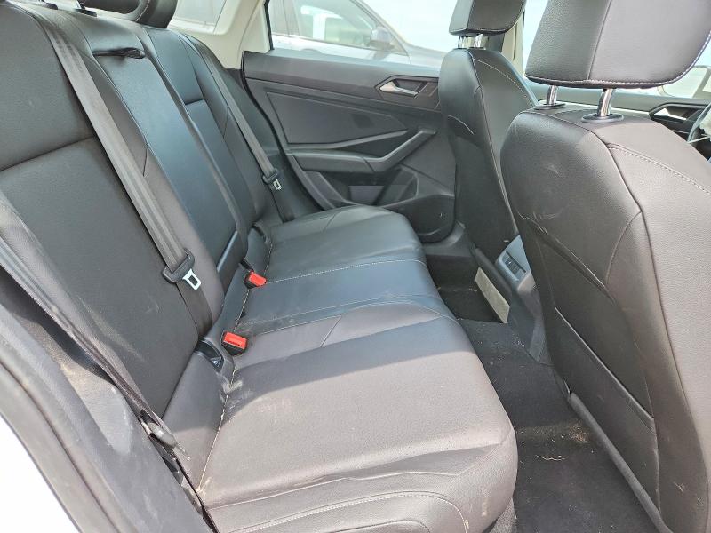 Photo 10 from auction – 2019 VOLKSWAGEN JETTA with VIN 3VWCB7BU4KM167880