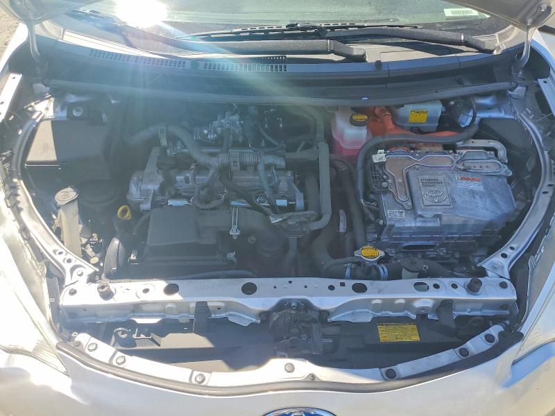 Photo 11 from auction – 2014 TOYOTA PRIUS C with VIN JTDKDTB39E1559604