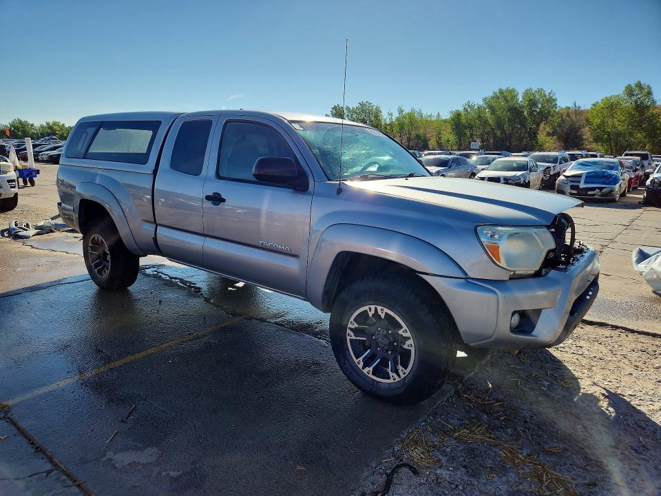 Photo 4 from auction – 2014 TOYOTA TACOMA with VIN 5TFUU4EN5EX084753
