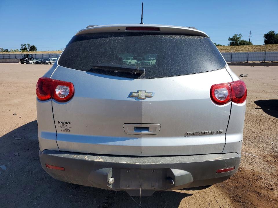 Photo 6 from auction – 2011 CHEVROLET TRAVERSE with VIN 1GNKRFED0BJ374089