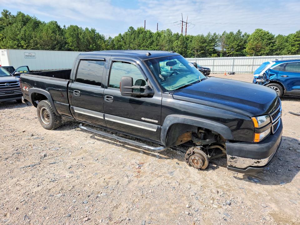 Photo 4 from auction – 2005 CHEVROLET SILVERADO with VIN 1GCHK23U45F825566