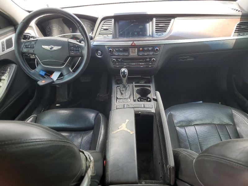 Photo 8 from auction – 2015 HYUNDAI GENESIS with VIN KMHGN4JF5FU074554