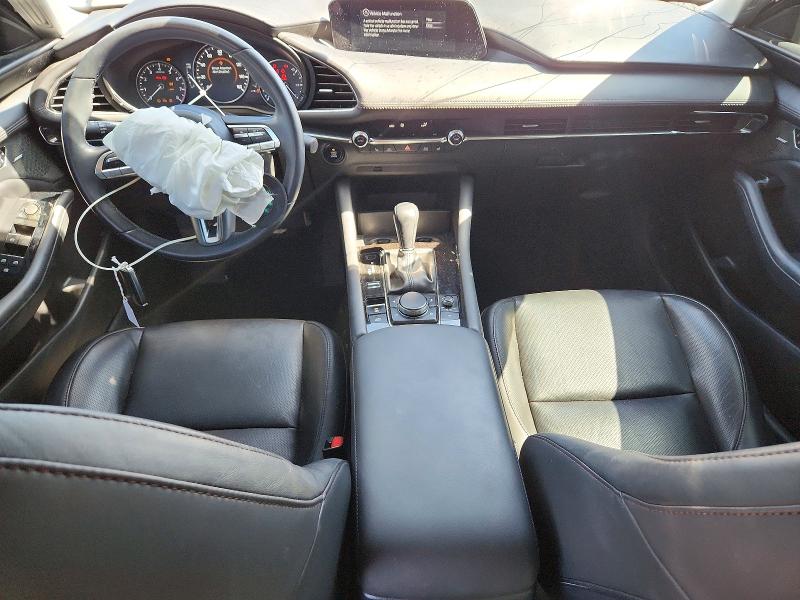 Photo 8 from auction – 2019 MAZDA 3 with VIN 3MZBPAEM2KM112219