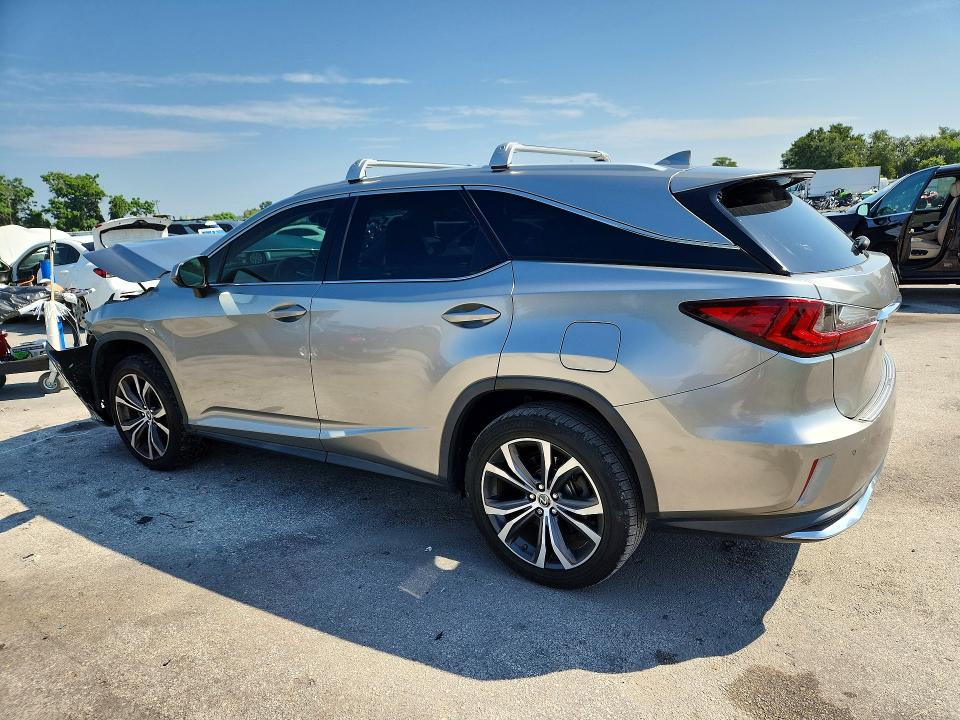 Photo 2 from auction – 2018 LEXUS RX with VIN JTJGZKCA0J2006484