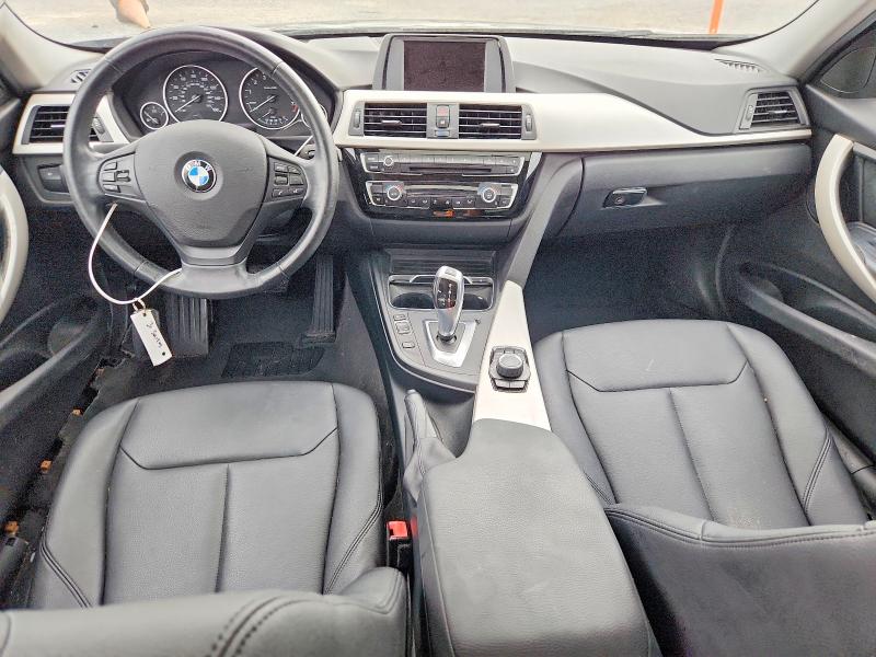 Photo 8 from auction – 2016 BMW 320 with VIN WBA8E1G54GNT38085