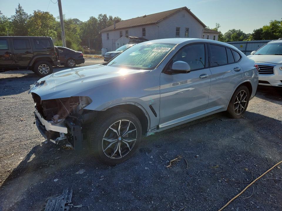 2022 BMW X4