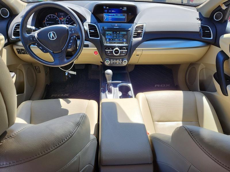Photo 8 from auction – 2017 ACURA RDX with VIN 5J8TB4H75HL039940