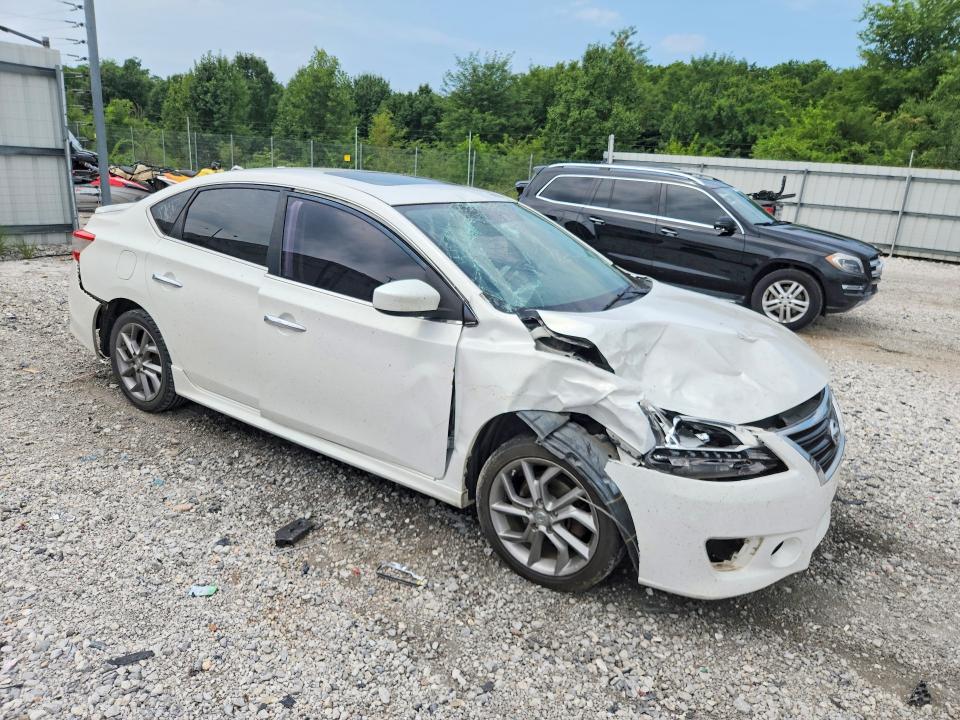 Снимка 4 от търг – 2014 NISSAN SENTRA с VIN 3N1AB7AP0EL636742