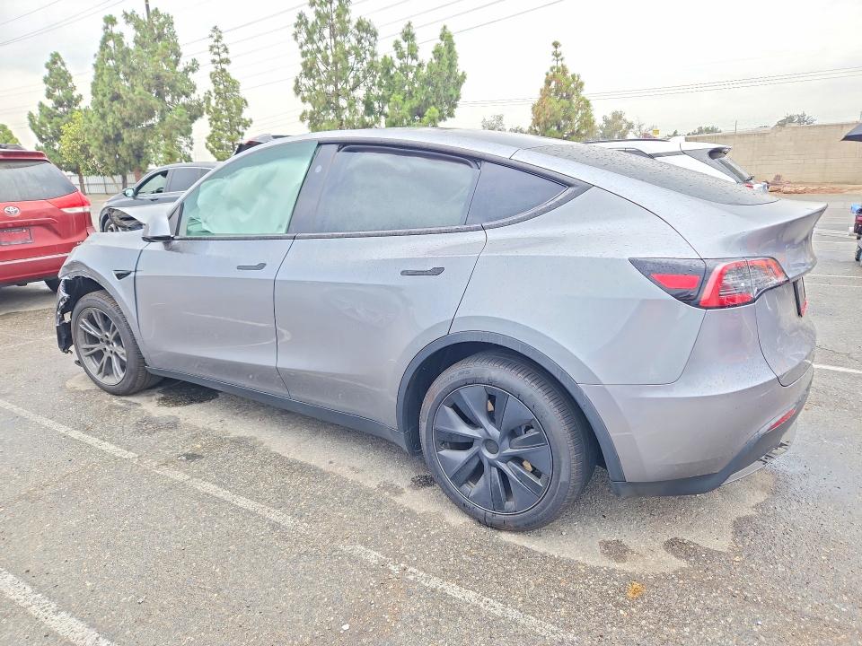 Foto 2 de la subasta – 2025 TESLA MODEL Y con VIN 7SAYGDED4SF278568