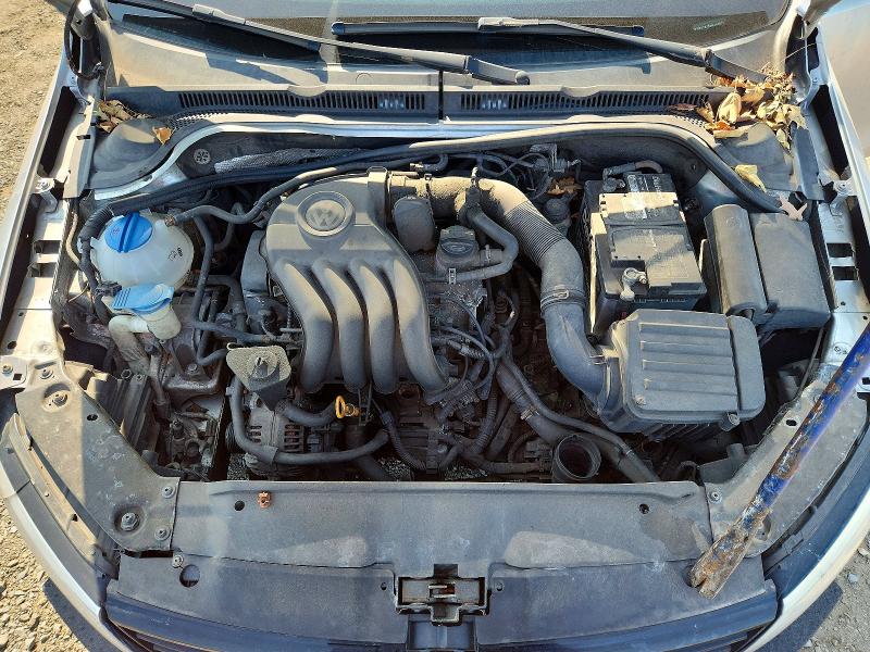 Photo 11 from auction – 2011 VOLKSWAGEN JETTA with VIN 3VW2K7AJ2BM364873