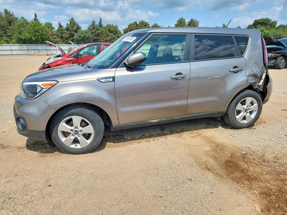 KIA SOUL 2017 with VIN KNDJN2A20H7460621 - Photo from auction