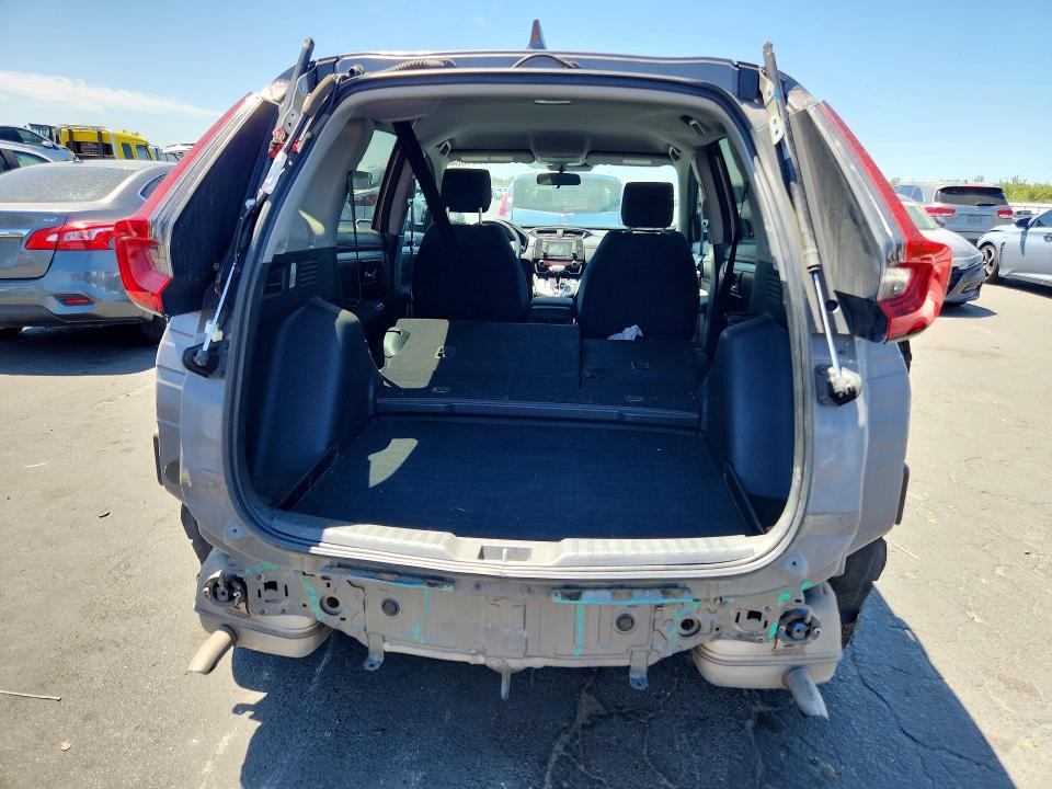 Photo 6 from auction – 2020 HONDA CR-V with VIN 7FARW2H24LE001296