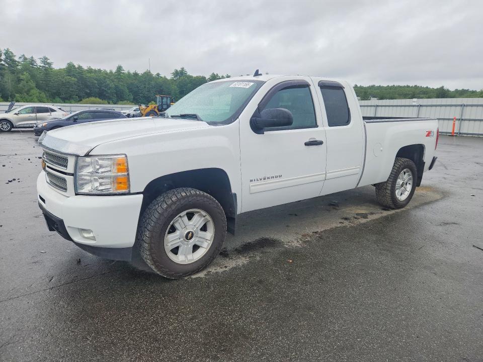 CHEVROLET SILVERADO 2012 with VIN 1GCRKSE71CZ318082 - Photo from auction