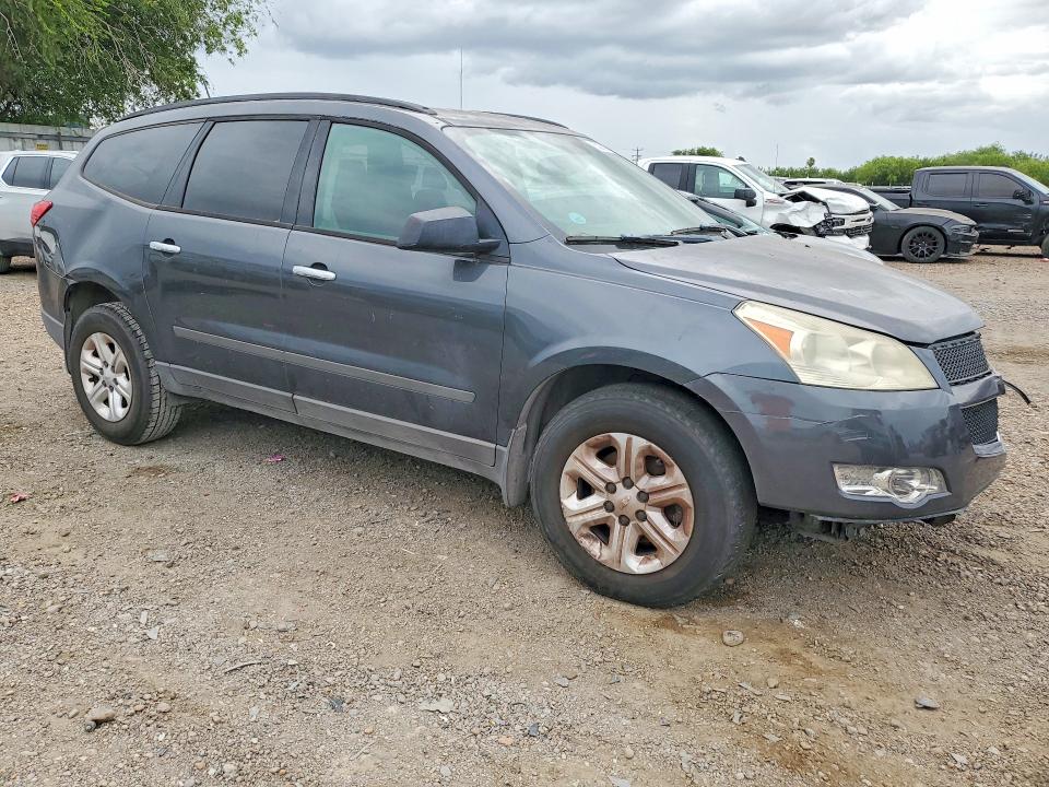 Photo 4 from auction – 2011 CHEVROLET TRAVERSE with VIN 1GNKVEED3BJ252039