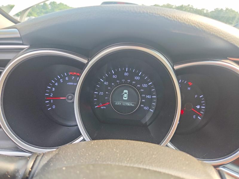 Photo 9 from auction – 2015 KIA OPTIMA with VIN KNAGM4A76F5639210