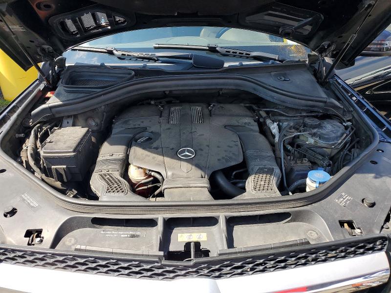 Photo 12 from auction – 2015 MERCEDES-BENZ GL with VIN 4JGDF6EE8FA452512