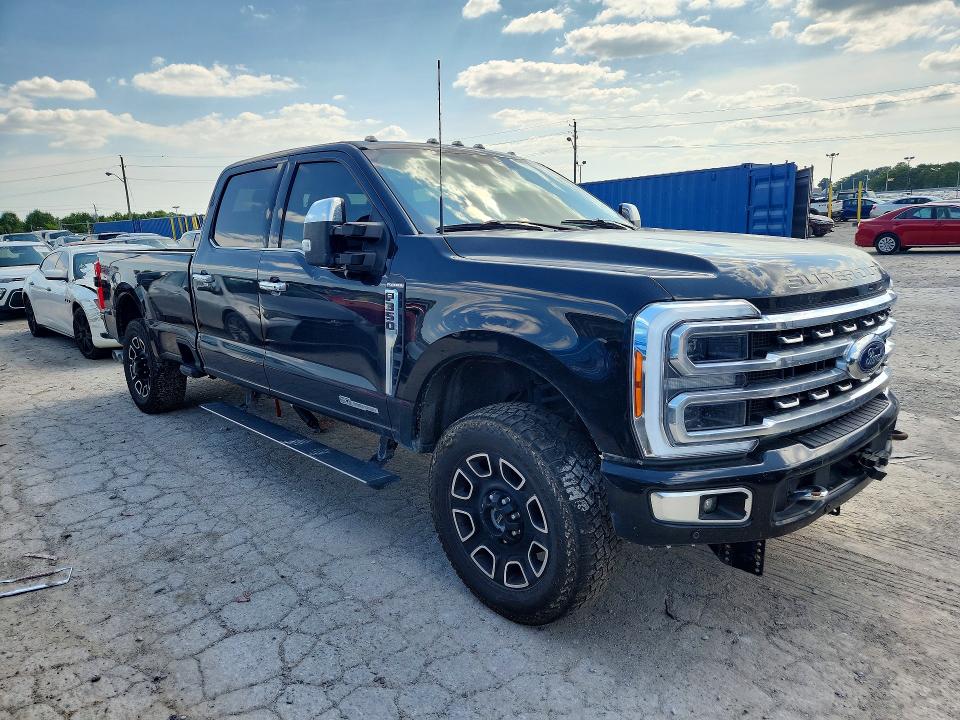 Zdjęcie 4 z aukcji – 2023 FORD F350 z VIN 1FT8W3BT4PEC77631