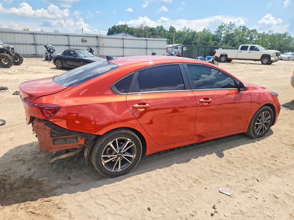 Photo 3 from auction – 2022 KIA FORTE with VIN 3KPF24AD4NE429816