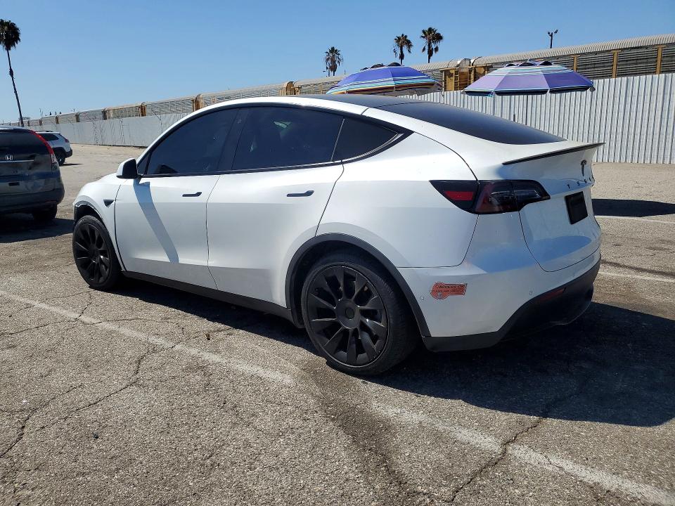Photo 2 from auction – 2020 TESLA MODEL Y with VIN 5YJYGDEE0LF010902