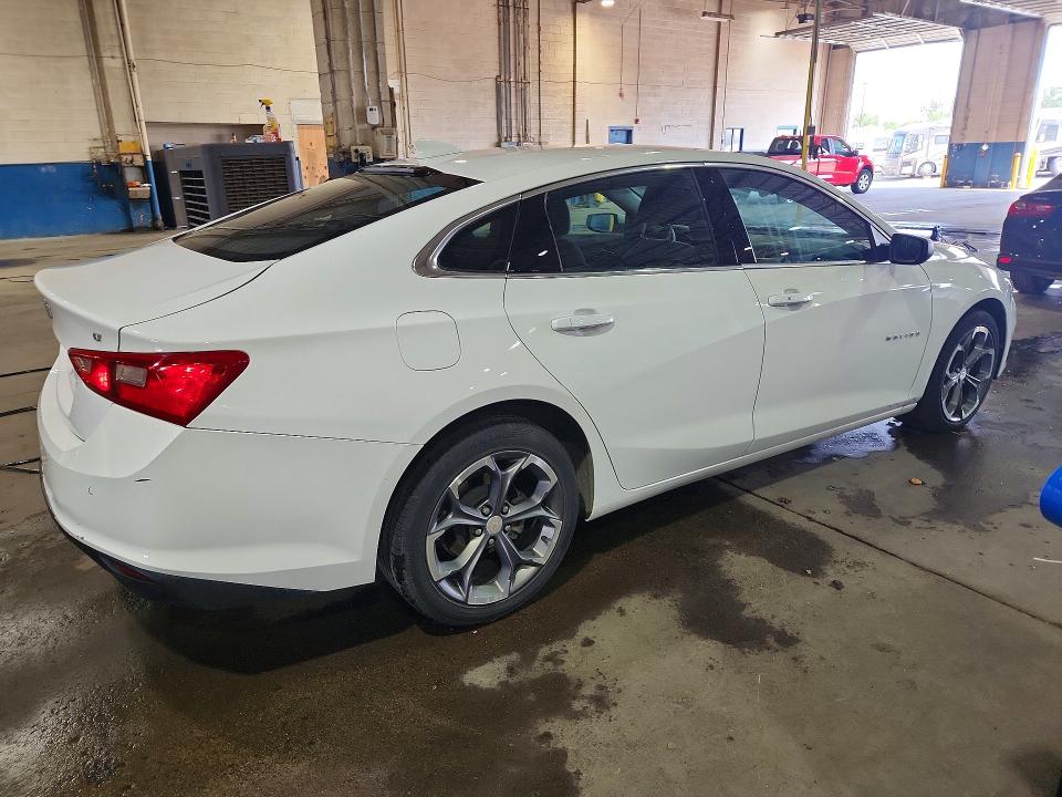 Photo 3 from auction – 2024 CHEVROLET MALIBU with VIN 1G1ZD5ST3RF226052