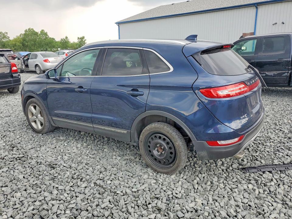 Photo 2 from auction – 2017 LINCOLN MKC with VIN 5LMCJ1C91HUL62877