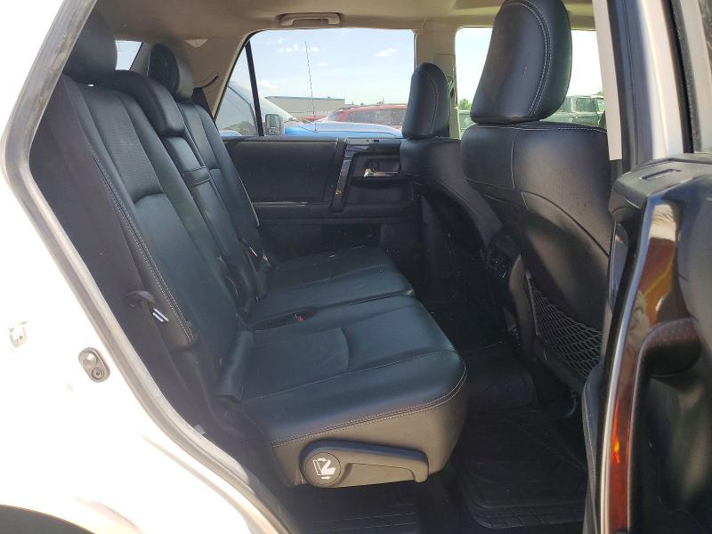 Photo 11 from auction – 2020 TOYOTA 4RUNNER with VIN JTEZU5JR0L5220523