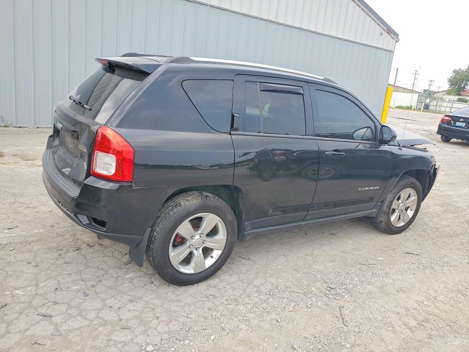 Photo 3 from auction – 2012 JEEP COMPASS with VIN 1C4NJDEB5CD661914