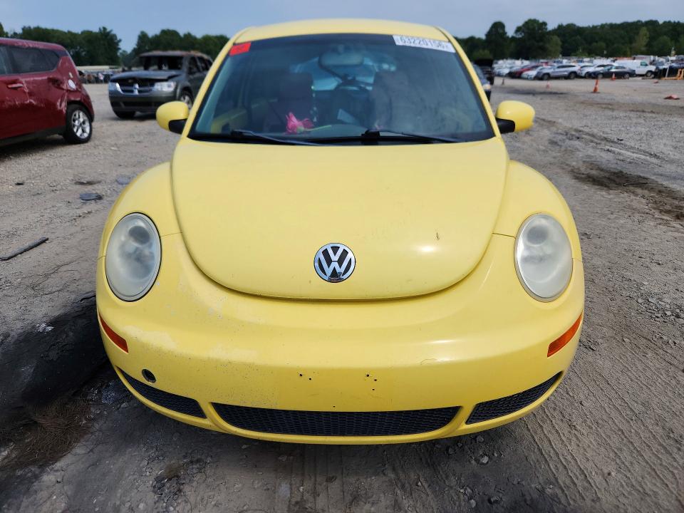Photo 5 from auction – 2010 VOLKSWAGEN NEW BEETLE with VIN 3VWPG3AG1AM010135
