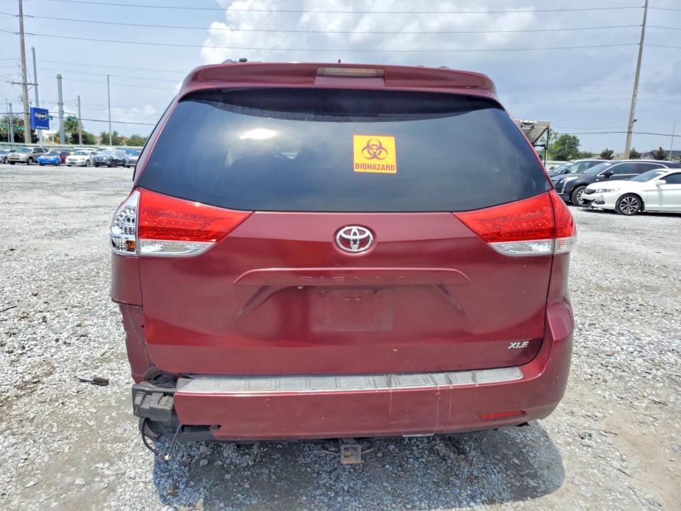 Photo 6 from auction – 2011 TOYOTA SIENNA with VIN 5TDYK3DC2BS068321