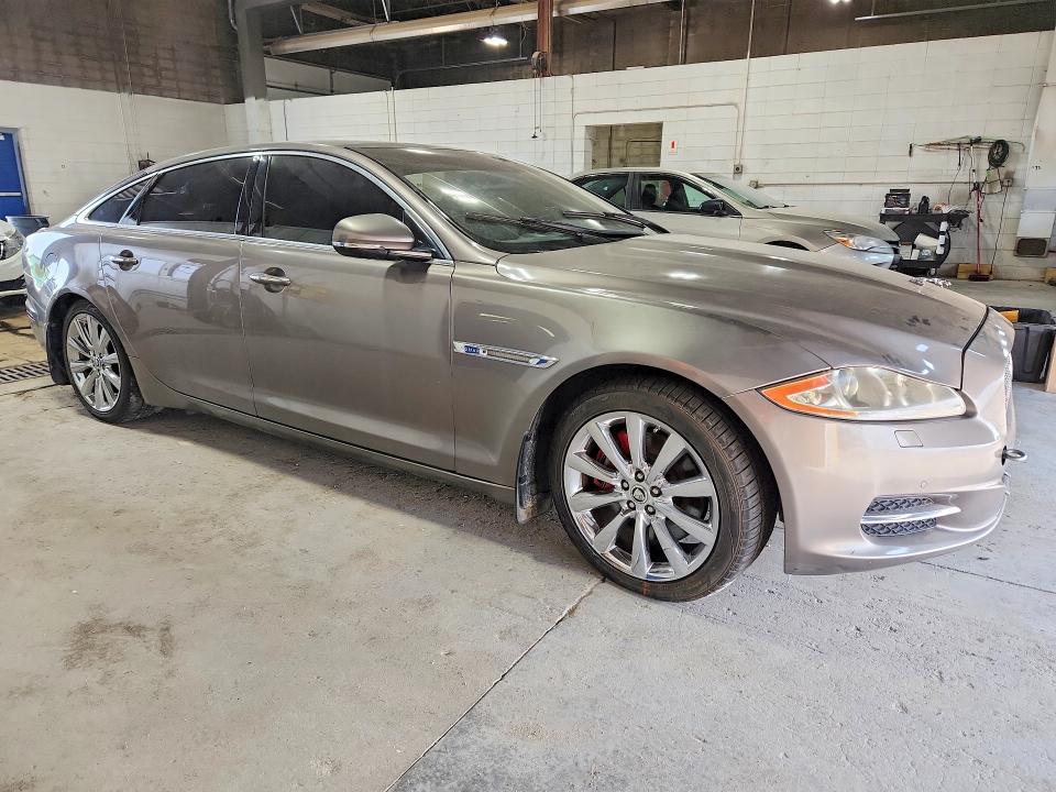 Photo 4 from auction – 2011 JAGUAR XJL with VIN SAJWA2GB4BLV06749