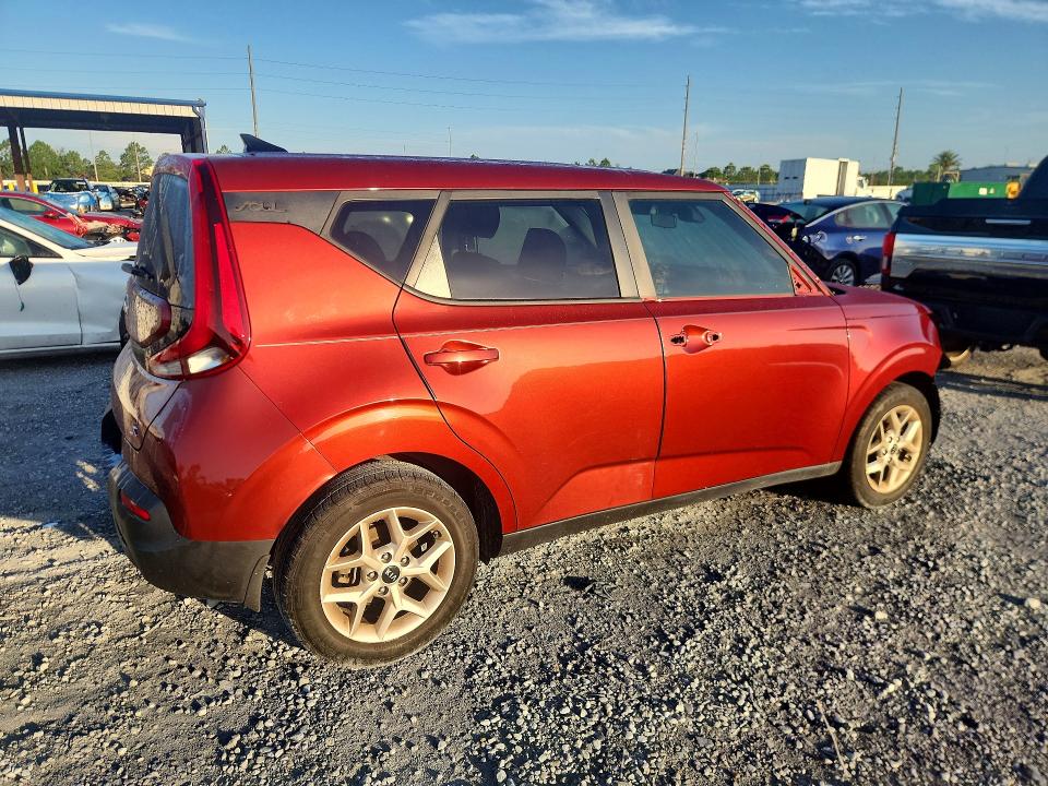 Photo 3 from auction – 2020 KIA SOUL with VIN KNDJ23AU5L7060157
