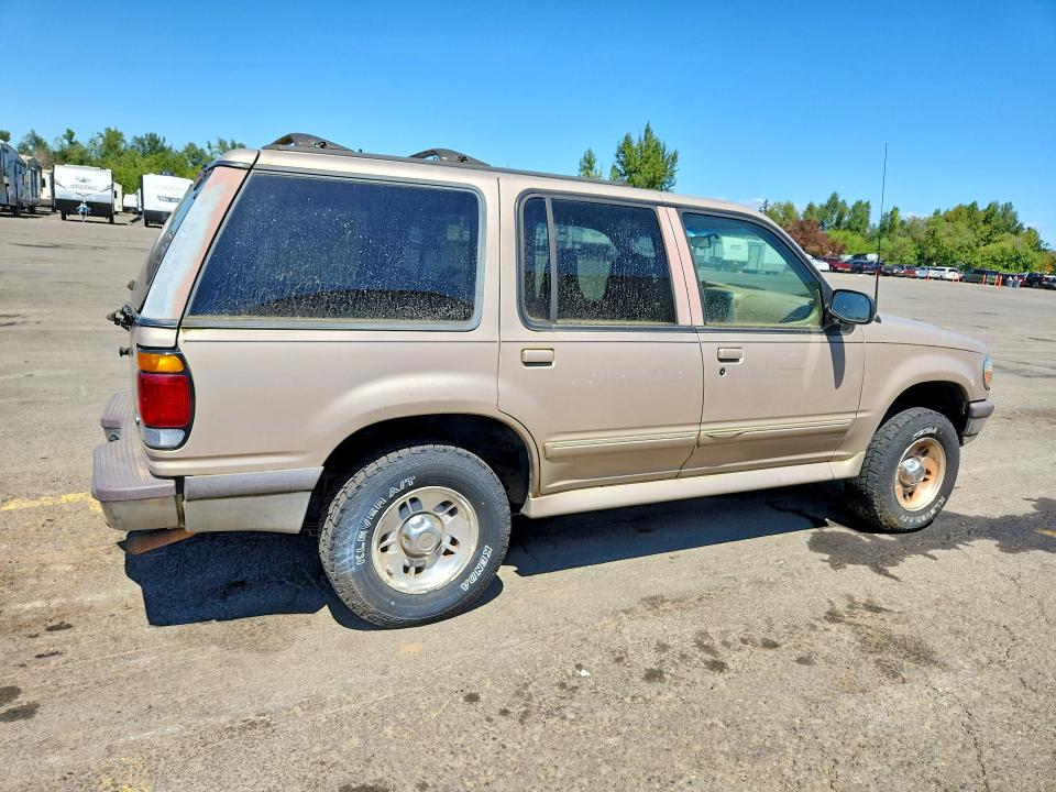 Photo 3 from auction – 1997 FORD EXPLORER with VIN 1FMDU34E9VZB66657