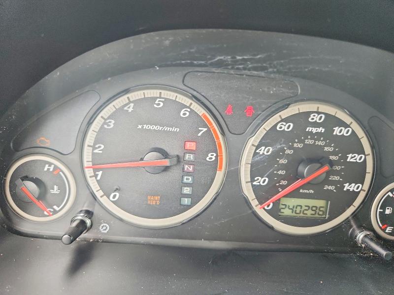 Photo 9 from auction – 2004 HONDA CR-V with VIN JHLRD78884C035052
