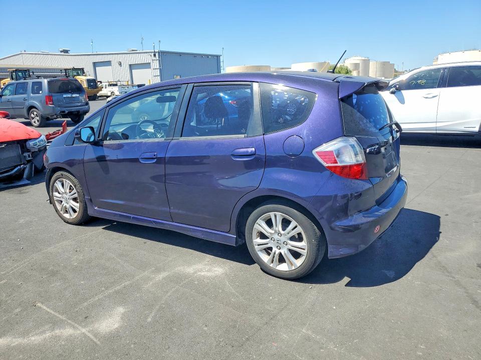 Photo 2 from auction – 2009 HONDA FIT with VIN JHMGE88609S009630