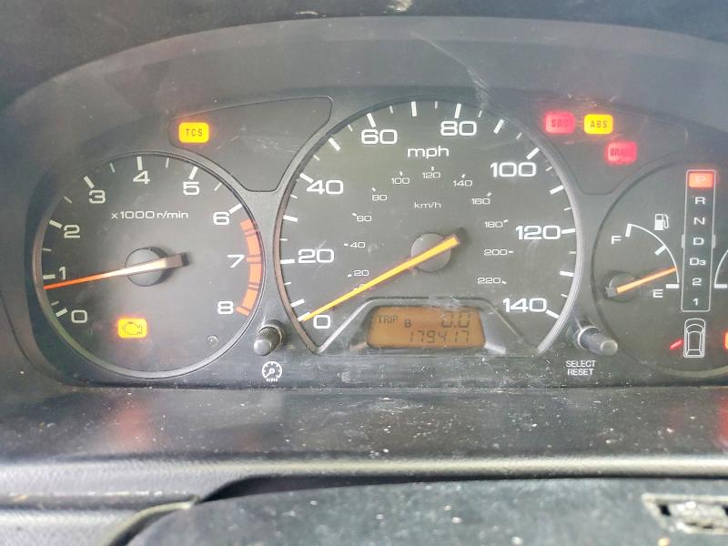 Photo 9 from auction – 2002 HONDA ODYSSEY with VIN 5FNRL18992B039925