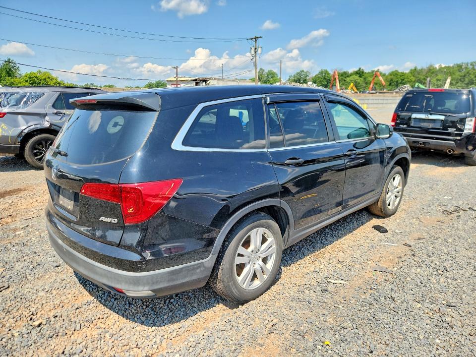 Снимка 3 от търг – 2018 HONDA PILOT с VIN 5FNYF6H11JB035618