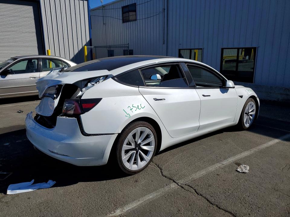 Foto 3 de la subasta – 2023 TESLA MODEL 3 con VIN 5YJ3E1EA6PF457994