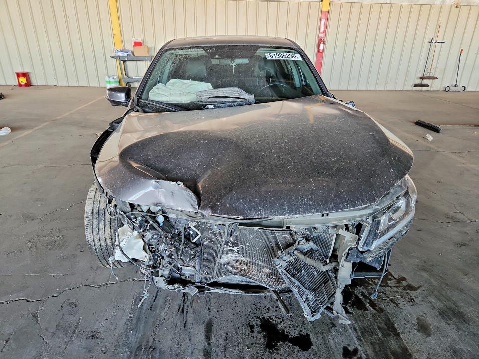 Photo 5 from auction – 2017 HONDA ACCORD with VIN JHMCR6F50HC030388