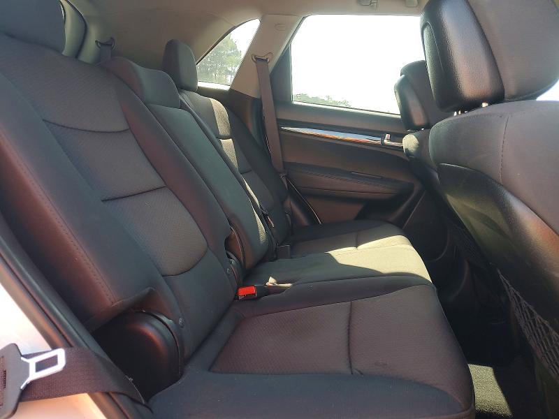 Photo 10 from auction – 2013 KIA SORENTO with VIN 5XYKT4A61DG409943