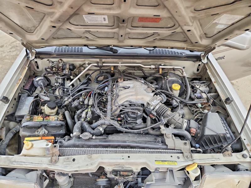 Photo 11 from auction – 2000 NISSAN FRONTIER with VIN 1N6ED27YXYC356352