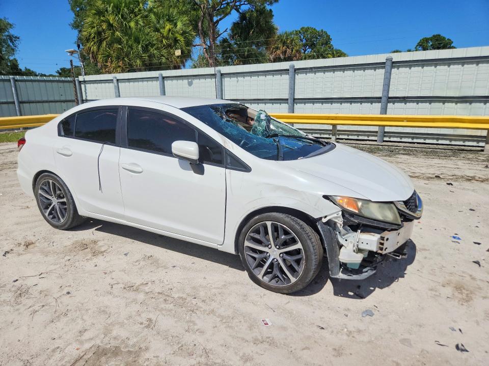 Photo 4 from auction – 2014 HONDA CIVIC with VIN 2HGFB2F51EH522644