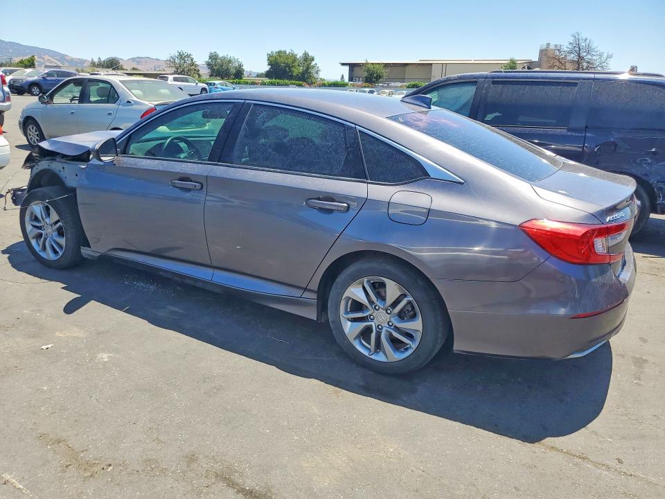 Photo 2 from auction – 2018 HONDA ACCORD with VIN 1HGCV1F18JA007909