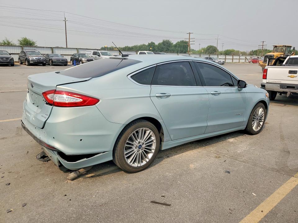 Photo 3 from auction – 2013 FORD FUSION with VIN 3FA6P0LU4DR184102