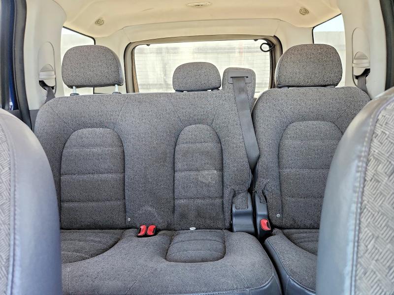 Photo 10 from auction – 2004 FORD EXPLORER with VIN 1FMZU62E14ZB28106