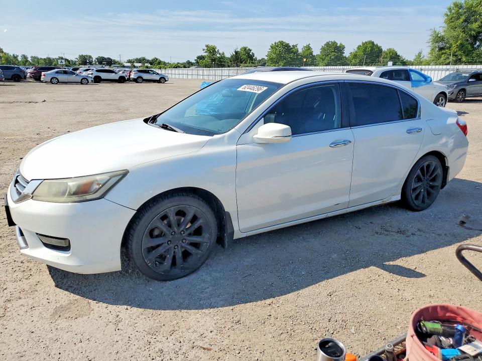 HONDA ACCORD 2014 con VIN 1HGCR2F59EA806911 - Foto de la subasta