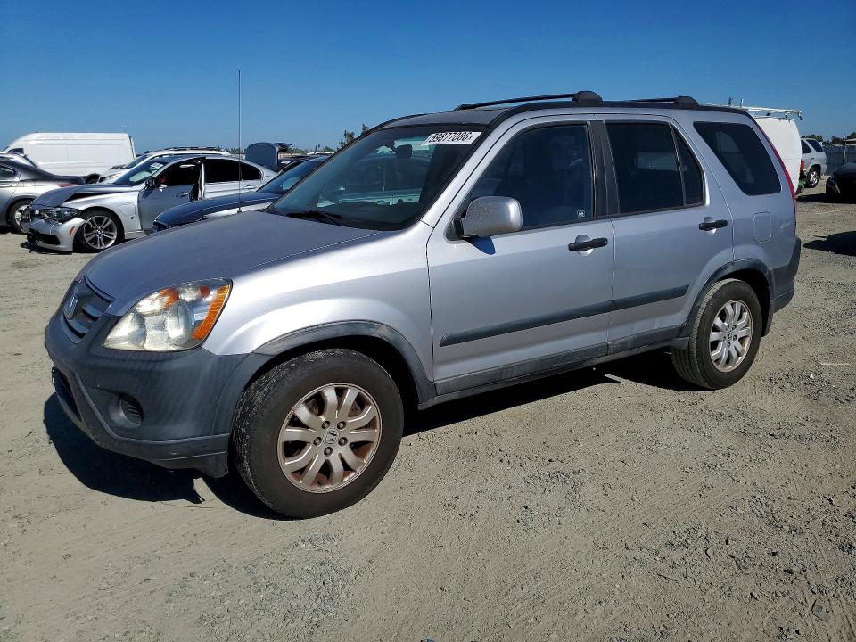 HONDA CR-V 2005 with VIN JHLRD78855C012149 - Photo from auction