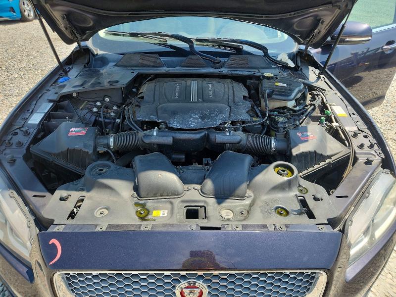 Photo 11 from auction – 2016 JAGUAR XJL with VIN SAJWJ2GD7G8V95390