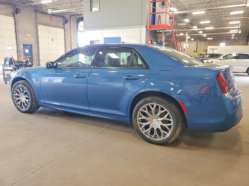 Photo 2 from auction – 2022 CHRYSLER 300 with VIN 2C3CCASG4NH107774